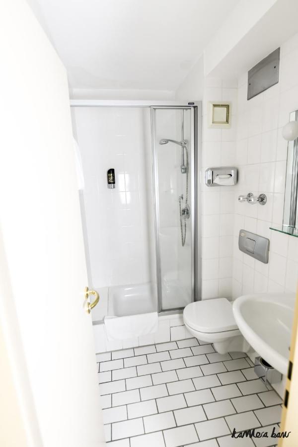 Hotel Blutenburg München Ngoại thất bức ảnh
