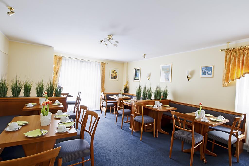 Hotel Blutenburg München Ngoại thất bức ảnh