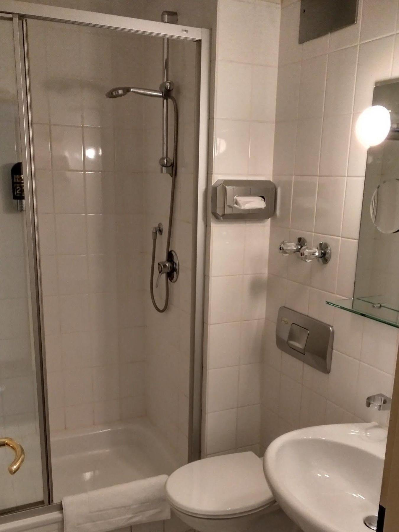 Hotel Blutenburg München Ngoại thất bức ảnh